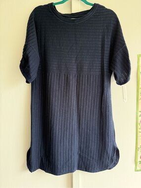 Max Studio Black Textured Knit Crewneck Top